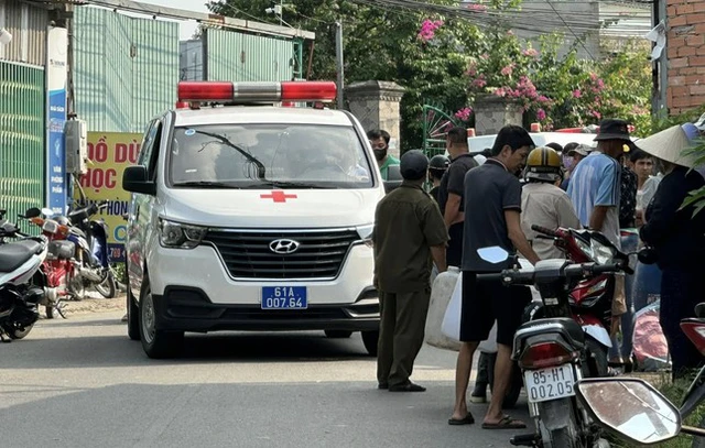 Cảnh sát tìm kiếm thi thể nghi phạm sát hại cô gái 20 tuổi và người thân